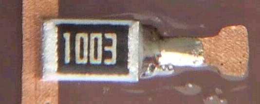 SMD angeklebt